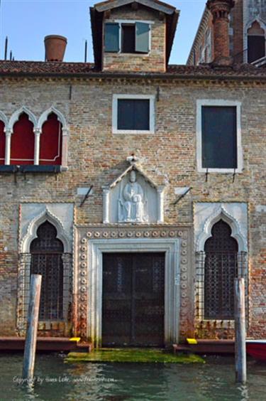 We explore Venice, DSE_8563_b_H490